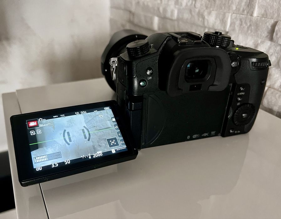 Panasonic GH5 със обектив Panasonic Leika 12-60