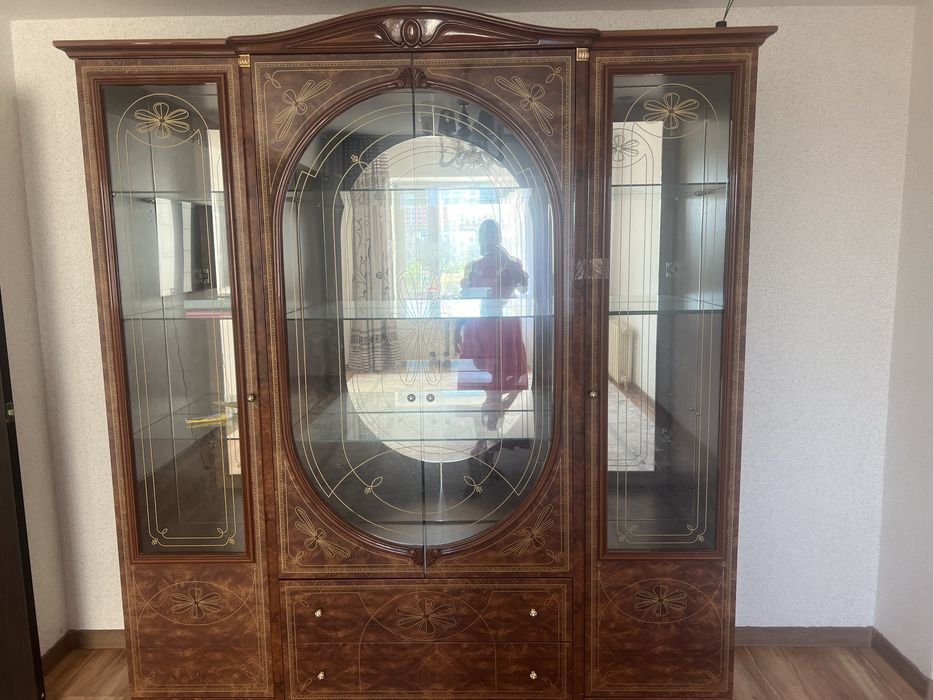 Продам шкаф