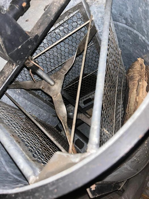 Центрофуга за мед,кошери и рамки.