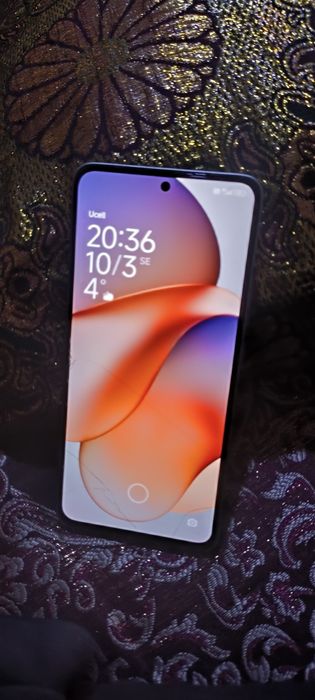 Redmi Not 13 full 8/128 ideal deyarli yangi 1 qol ishlatilgan tel.