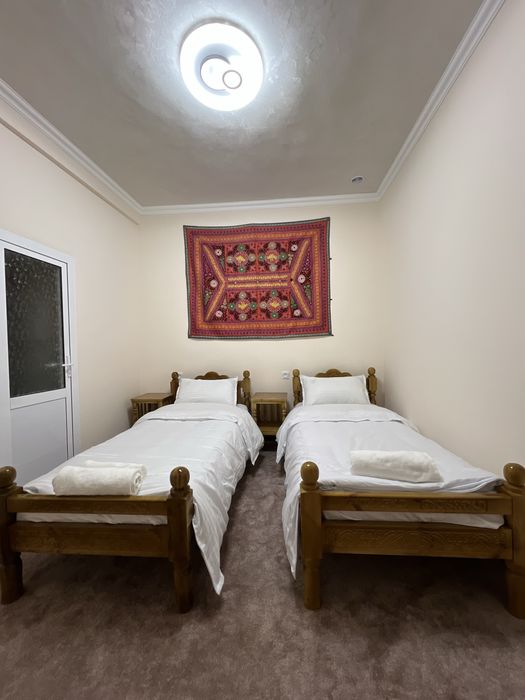 Hotel SHAHINA Регистон