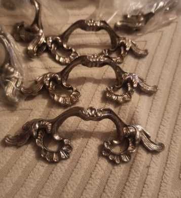 Продавам барокови дръжки нови