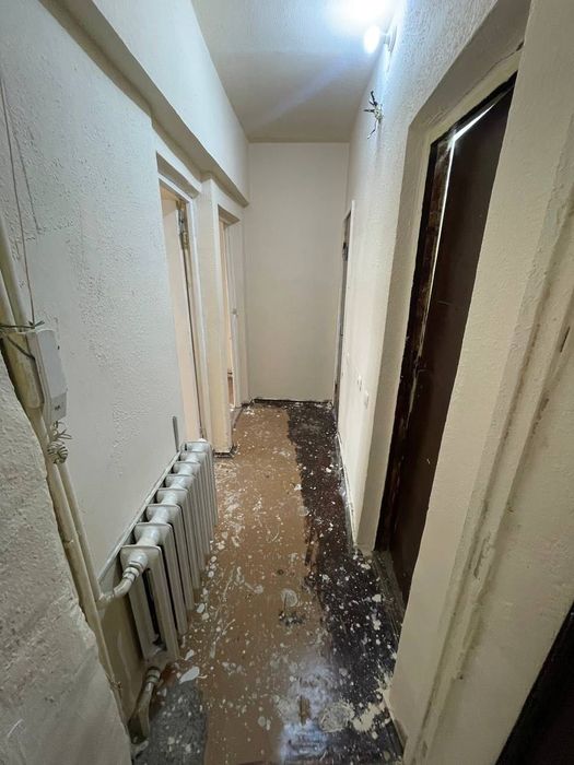 1 хонали 2 хона килинган уй сотилади. Ипатека бор