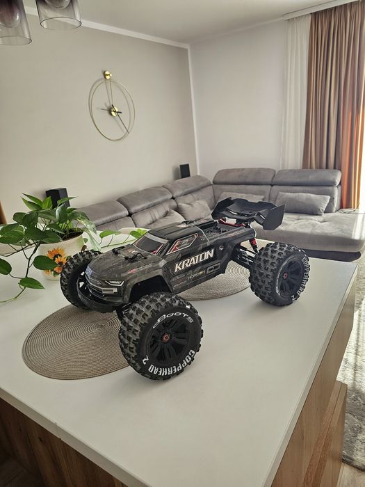 ARRMA KRATON 6s EXB 1/8 masina cu telecomanda profesionala