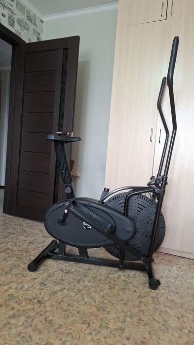 Эллиптический тренажёр