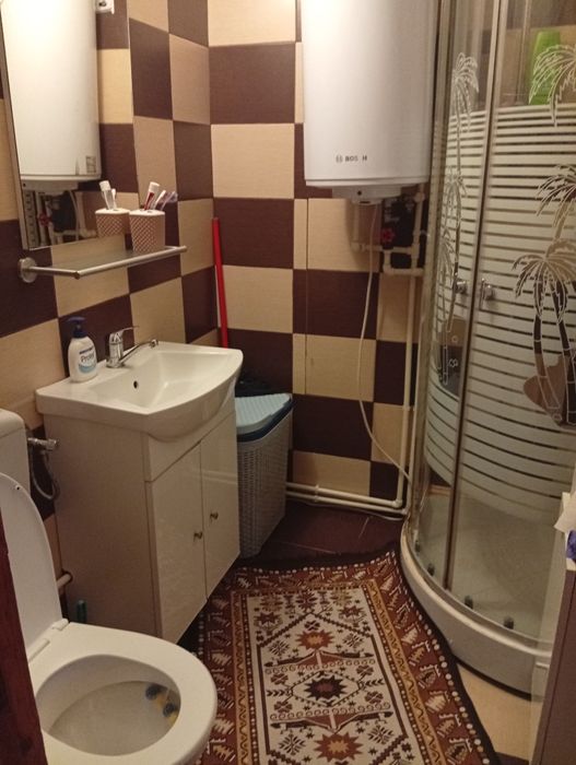 Vând apartament renovat și mobilat Nehoiu
