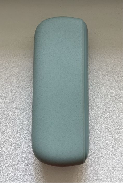 Kit dispozitiv IQOS ILUMA i + dispozitiv VEEV