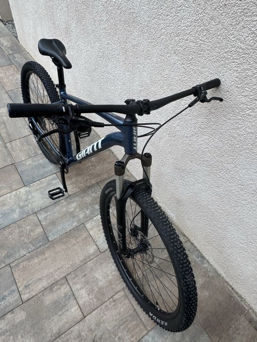 Bicicleta MTB GIANT Talon 29 0 Blue Ashes 29'' L