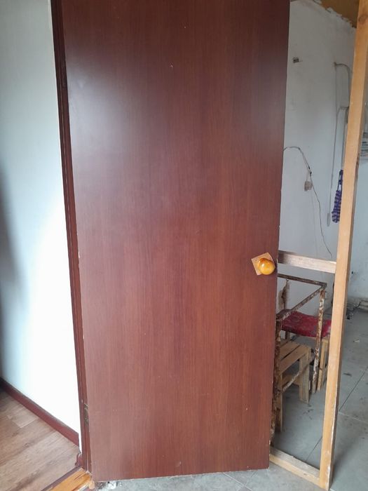 Продам двери 1 шт 7500 тг