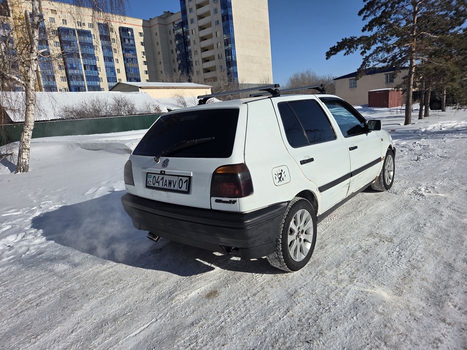 Golf 3 хачбек машина работяга