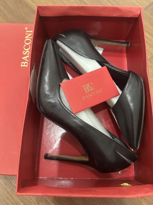 Отдам туфли Basconi