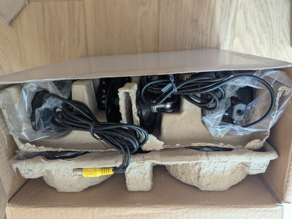 Sistem de securitate camere video  cu DVR