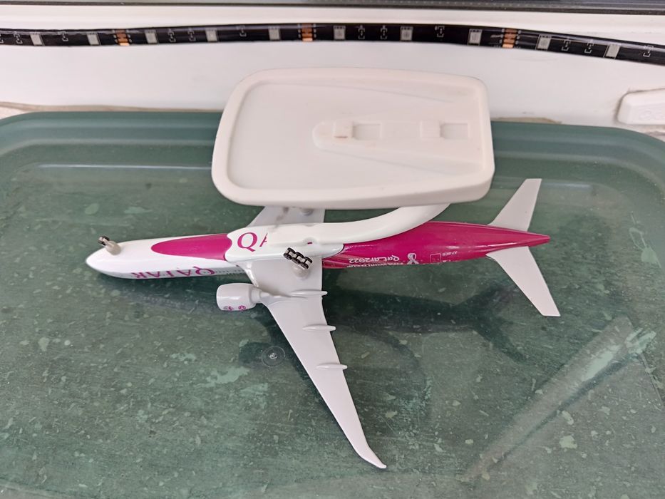 Machetă avion Qatar