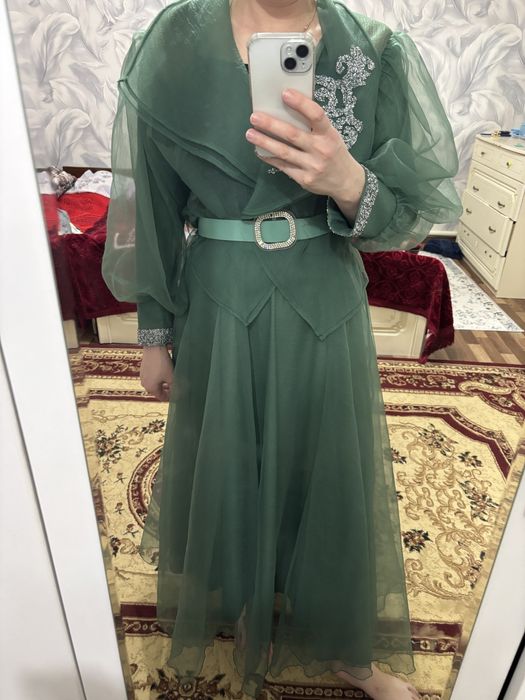 Платье нарядное вечернее