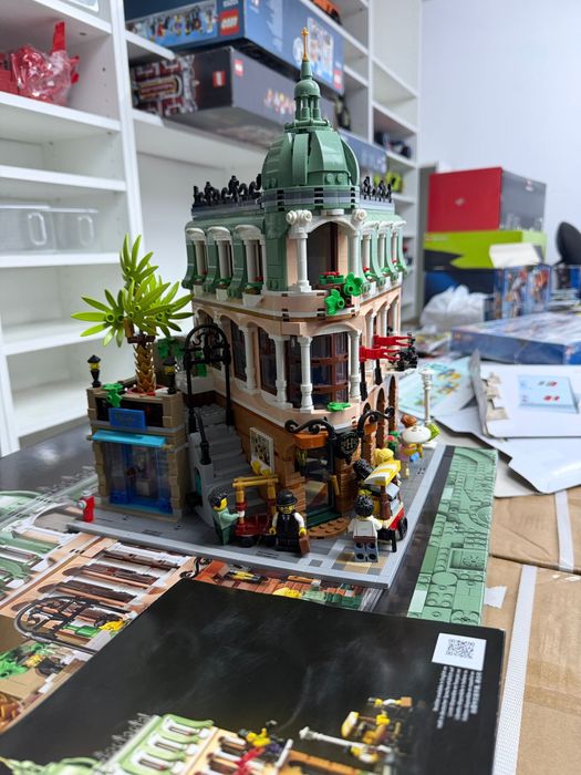 Lego brick bank, cladiri modulare