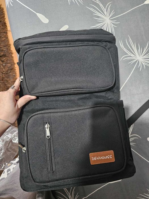 Geanta frigorifica/Rucsac termic cu desfacator de sticle