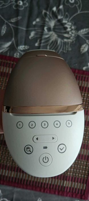Philips Lumea Prestige IPL model BRI 956