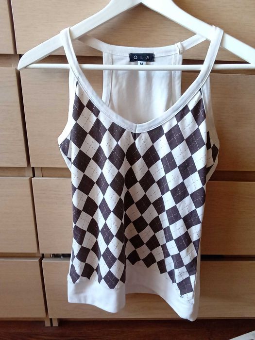 Дамски топ различни видове и размери