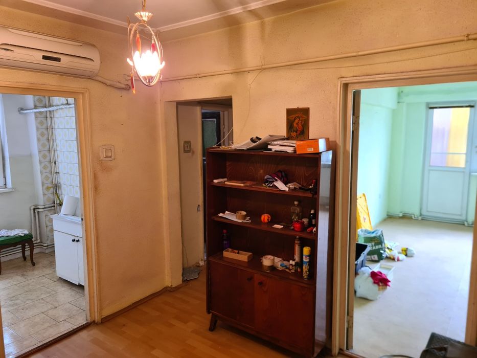 Vând apartament 2 camere