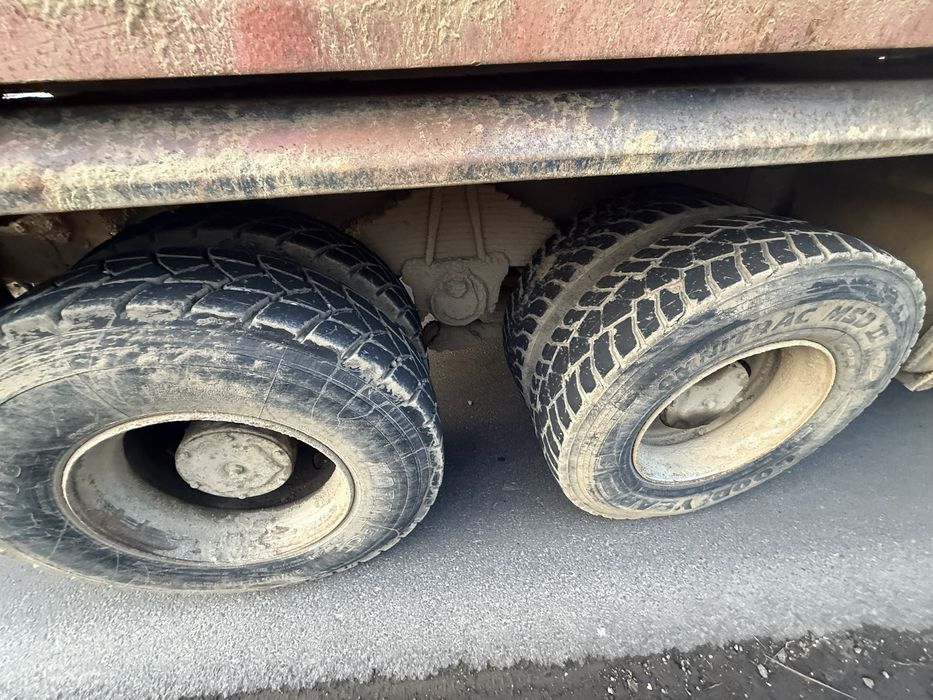 Autobasculanta Iveco Trakker