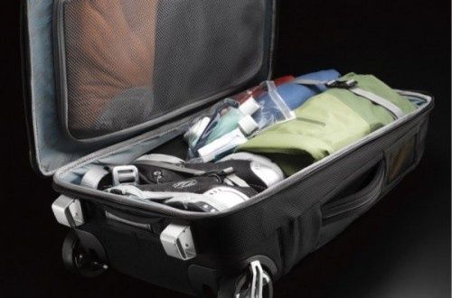 Чемодан-рюкзак Thule Crossover Rolling Carry-On