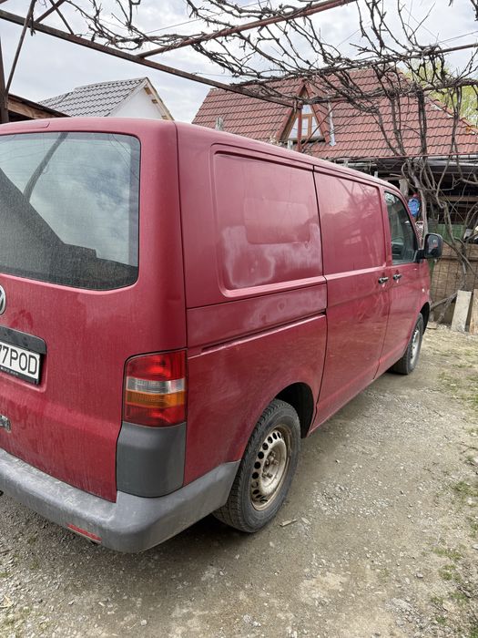 Vand Volkswagen T5 1.9 TDI 2006