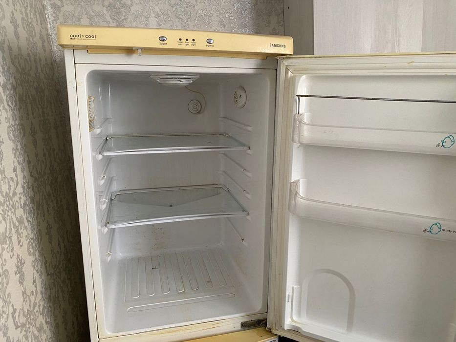 Продам холодильник