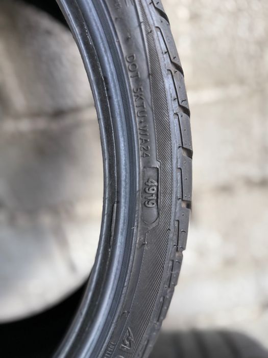 245 30 20 Anvelope in stare foarte bună! Impecabile!