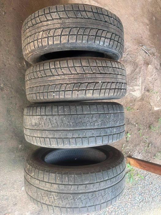 Зимние шины 215/60 R16