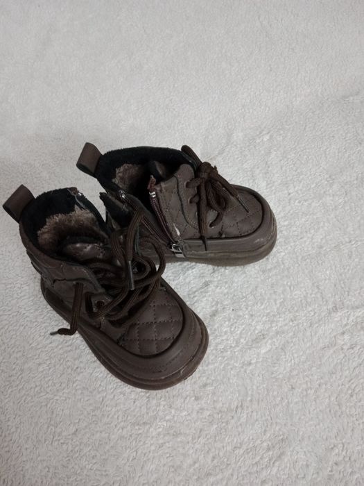 Детские зимние ботинки