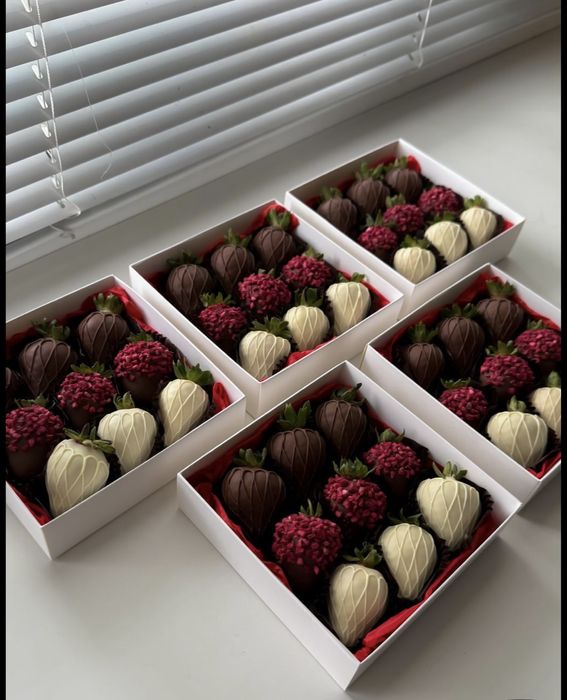 Клубника в шоколаде Атырау