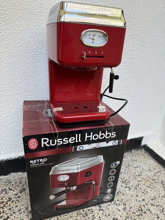 Еспресо Кафемашина - Russell Hobbs Retro Ribbon Red 28250-56, 1350W!