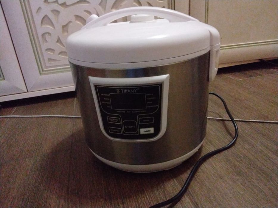 Продам мульиварку новую