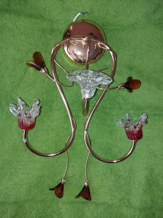 Настенный светильник.