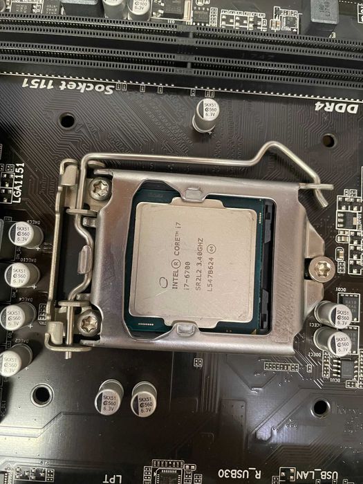 Kit Placa de baza Gigabyte H110-D3A cu Procesor I7 6700, garantie