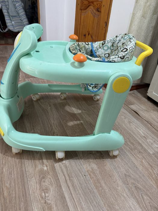 Продаю детский ходунок