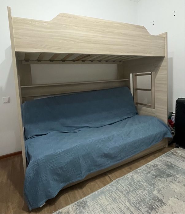 Кровать          .