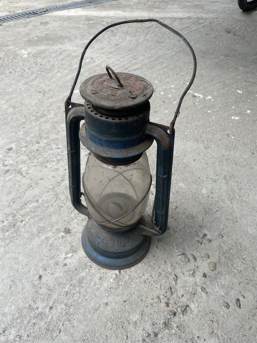lampa pe petrol intacta