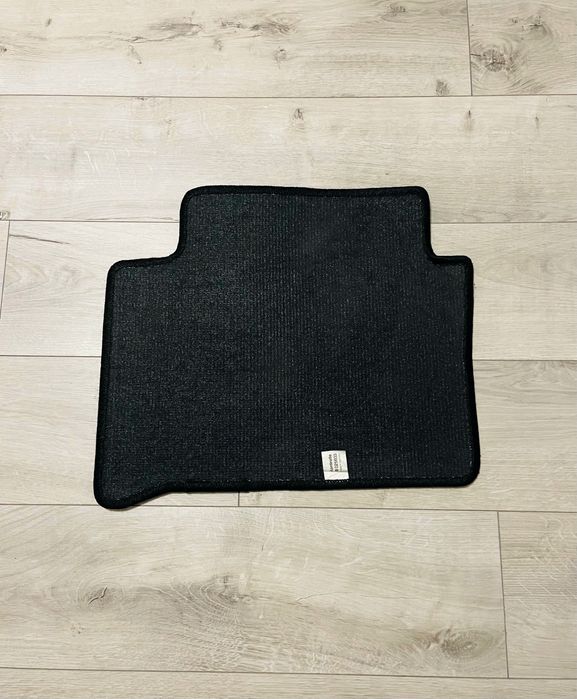 Оригинални платови стелки за Mercedes CLS 2012 г