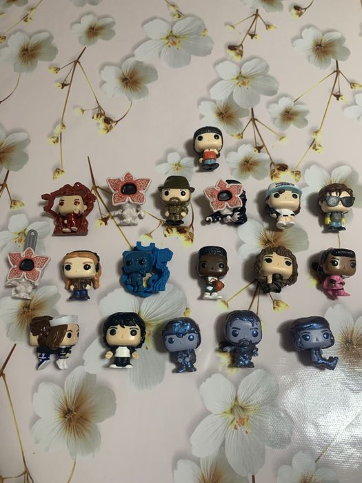 Kinder joy stranger things