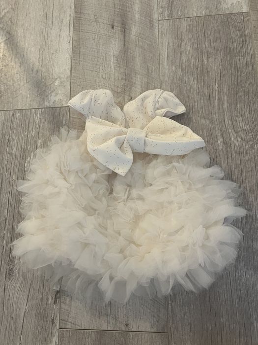 Vand 3 rochite bebelisi in stare buna