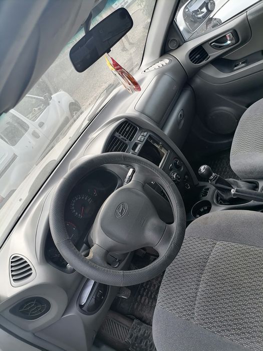 Dezmembrez Hyundai Santa fe