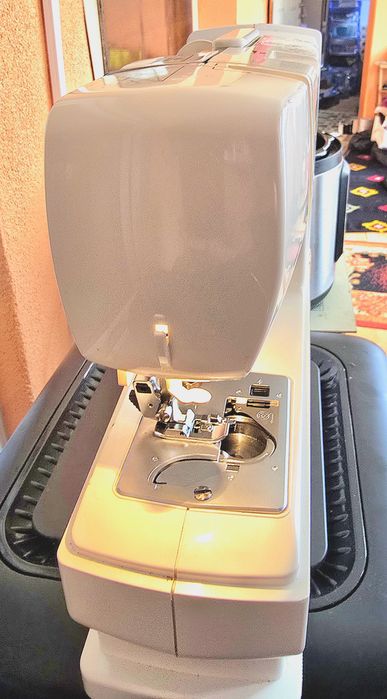 Masina de brodat Brother PE-400D Disney iPooh functionala dar incompleta
