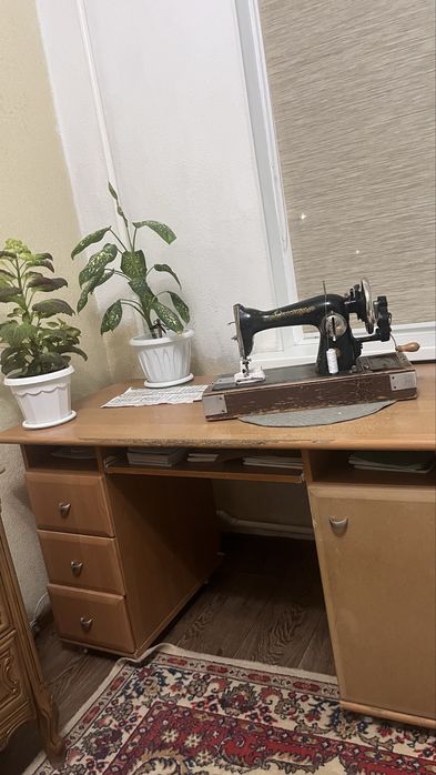 Стол письменный б/у
