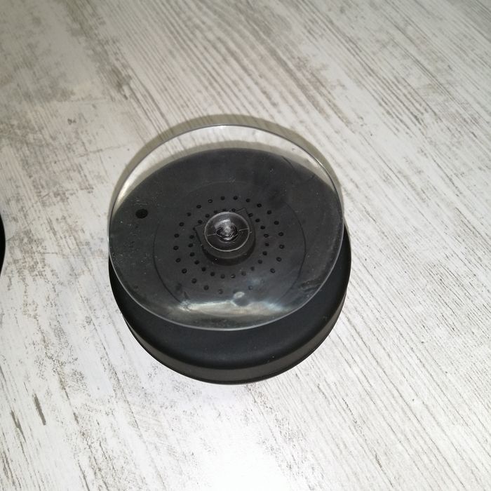 Водоустойчива блутут колонка