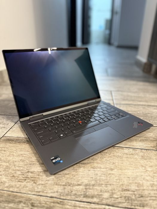 Lenovo ThinkPad X1 Yoga Gen 8 Touchscreeni7-1355U - 32GB/1TB