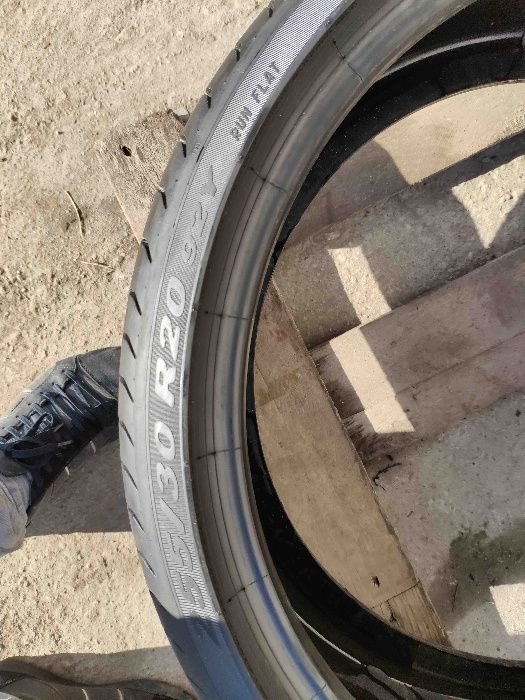 SET 2 Anvelope Vara 255/30 R20 PIRELLI P ZERO 92Y - Runflat