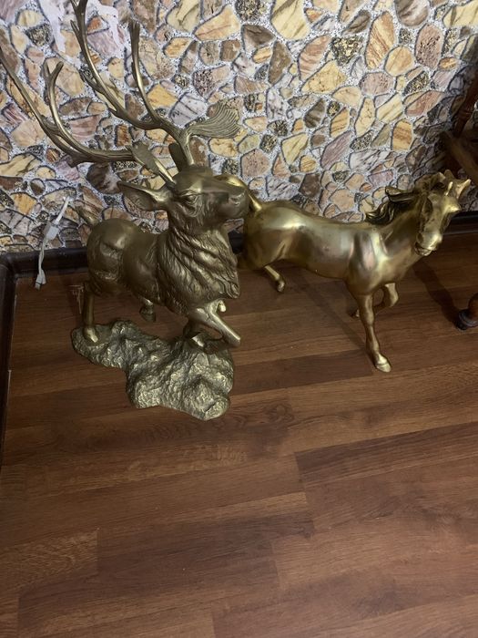 Бронзови елен само за ценители