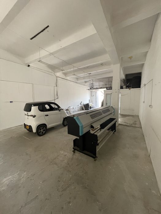 Închiriez Hala + Birou - 100 m2 - Zona Centrala Falticeni