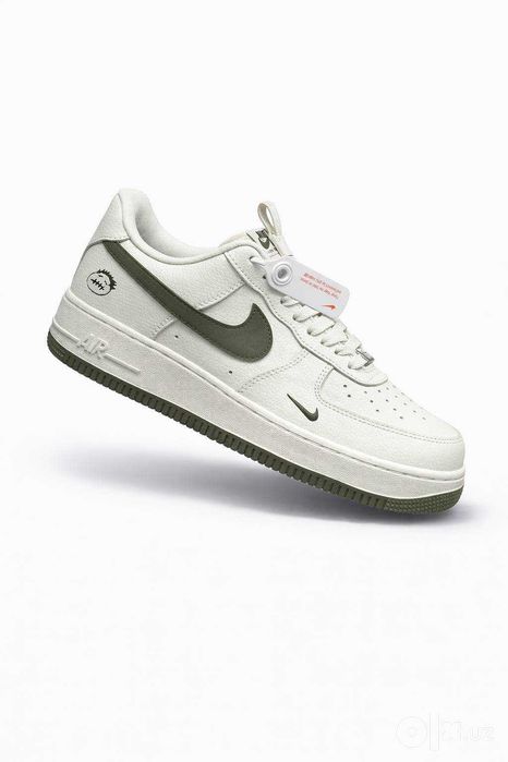 Кроссовки Nike Air Force 1 Low, размеры от 36 до 45.